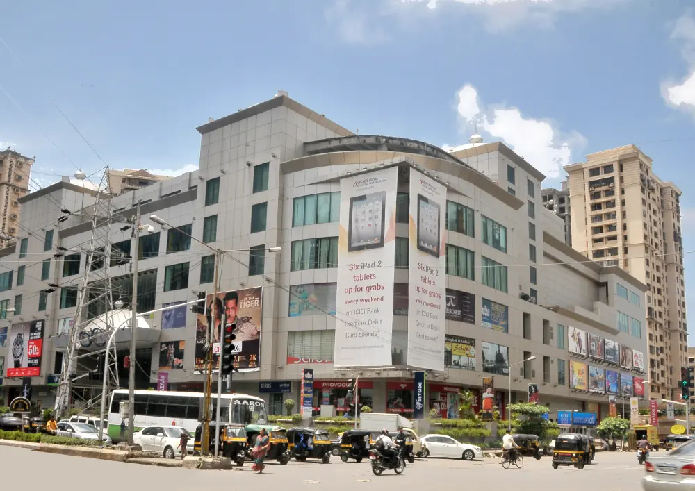 Infiniti Mall, Andheri West 1